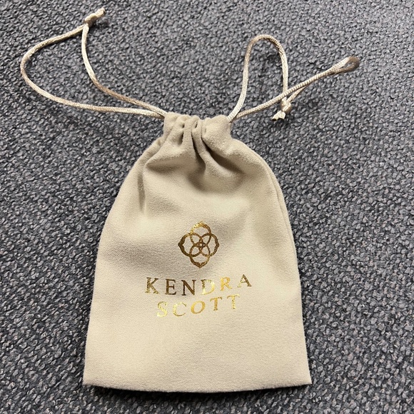 Kendra Scott Silver Lariat Choker Adjustable Necklace - Picture 11 of 15